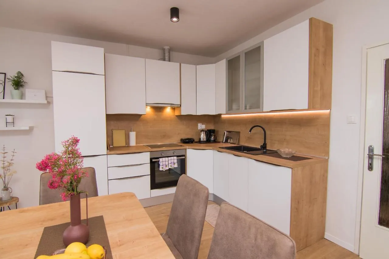 Apartment Dina Malinska Croácia