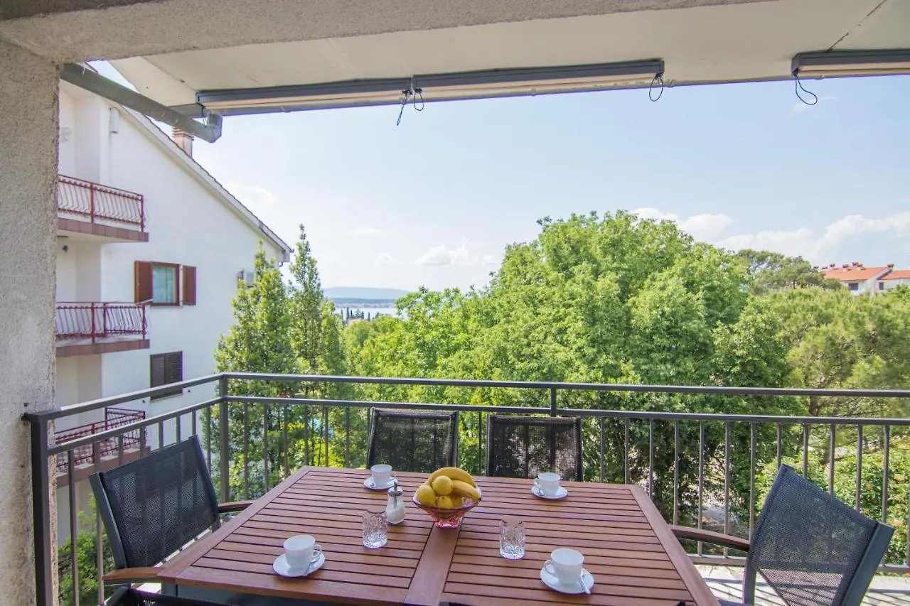 Apartment Dina Malinska
